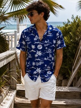 LA Dodgers Hawaiian Button Up Shirt Blue White Tropical MLB Small Beach